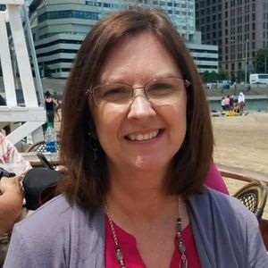 Meet your Posher, Laurie